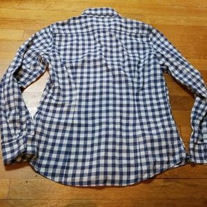Banana Republic Tops - Blue and White Gingham 100% Cotton Shirt Banana Republic Tops - Blue and White Gingham 100% Cotton Shirt